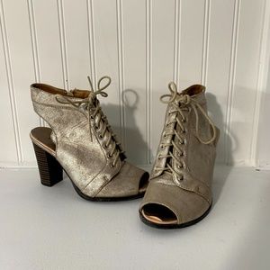 Francesca's Gold Open-Toed Lace-up Booties, 6